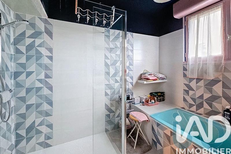 Maison - 190 m² - 11 pièces