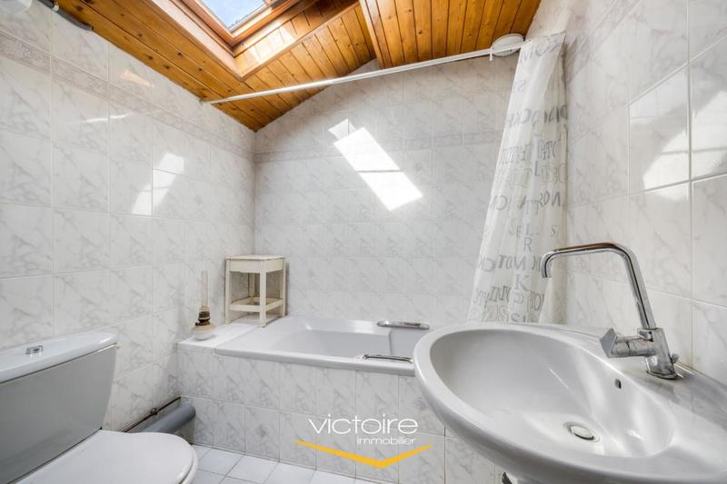 Maison - 111 m² - 4 pièces