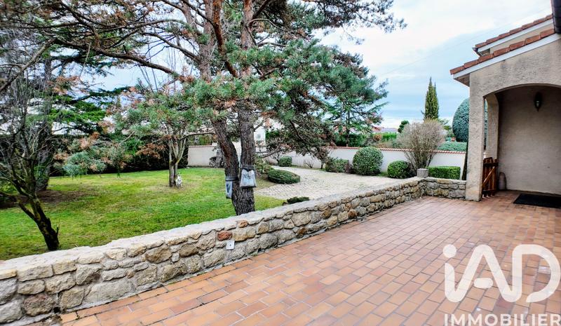 Maison - 180 m² - 8 pièces