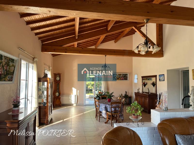 Propriété - 192 m² - 6 pièces