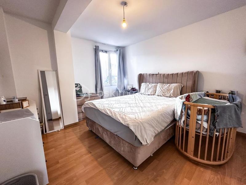 Maison traditionnelle - 183 m² - 8 pièces