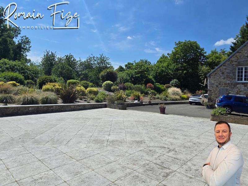 Maison - 277 m² - 4 pièces