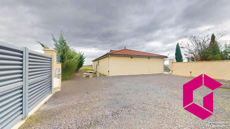 Maison - 240 m² - 6 pièces