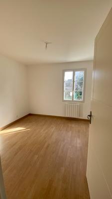 Maison - 92 m² - 6 pièces