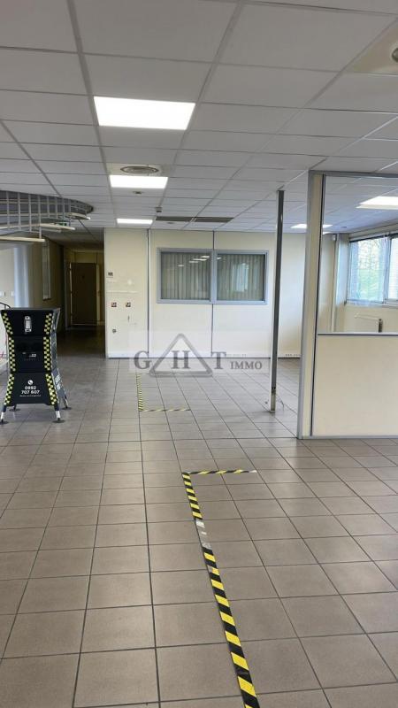 Entrepôt - 5 023 m²