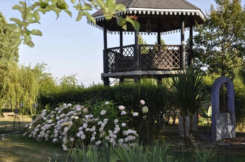 Demeure - 1 000 m² - 20 pièces