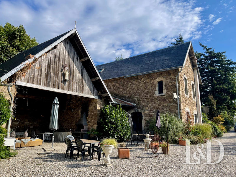 Château - 1 000 m² - 36 pièces