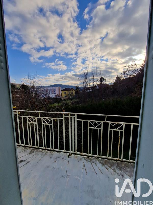 Maison - 223 m² - 12 pièces