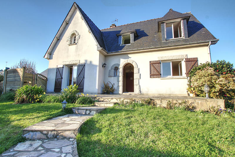 Maison - 142 m² - 7 pièces