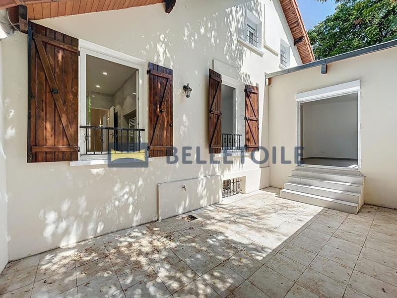 Maison - 160 m² - 4 pièces
