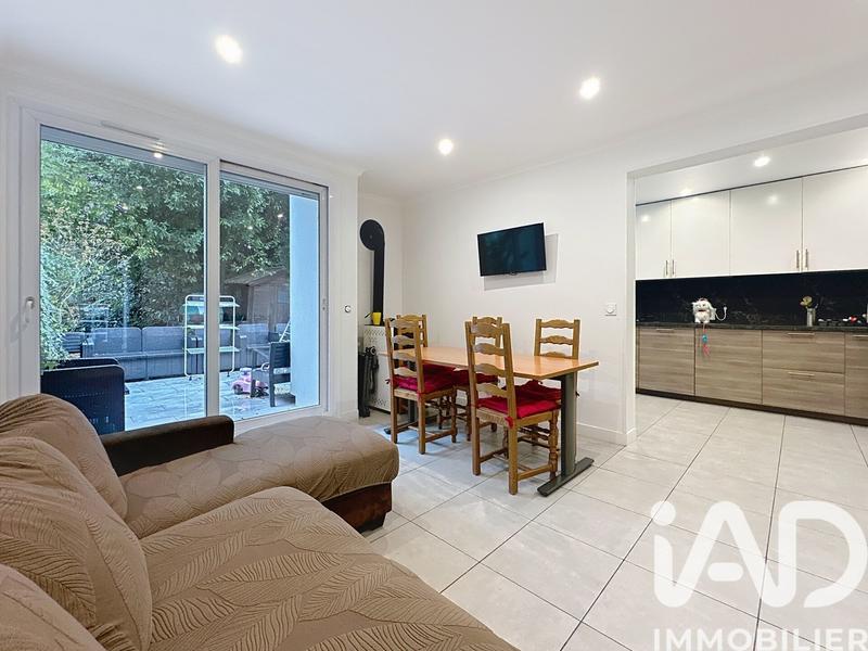 Maison - 80 m² - 5 pièces