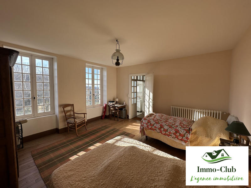 Maison - 185 m² - 6 pièces
