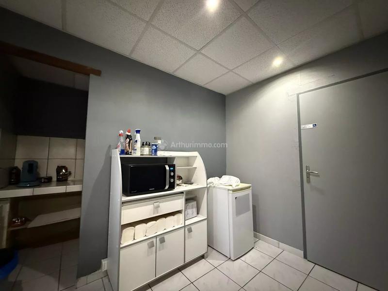 Bureau - 76 m² - 3 pièces