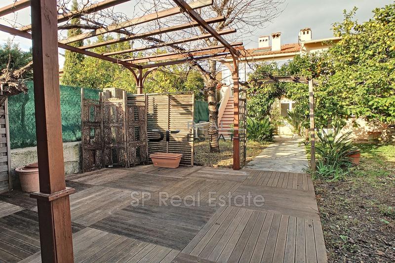 Maison - 178 m² - 6 pièces