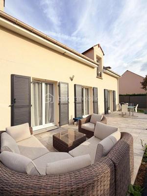 Maison - 120 m² - 6 pièces