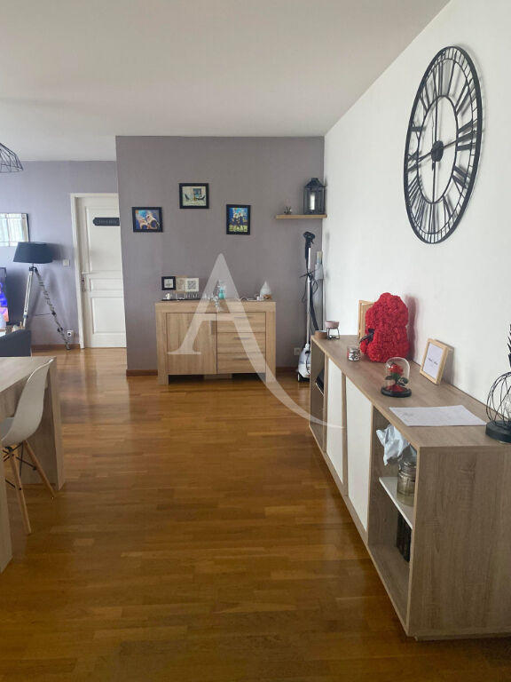 Appartement - 64 m² - 2 pièces