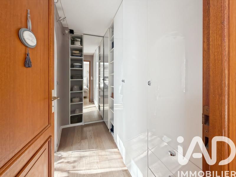 Maison - 187 m² - 9 pièces