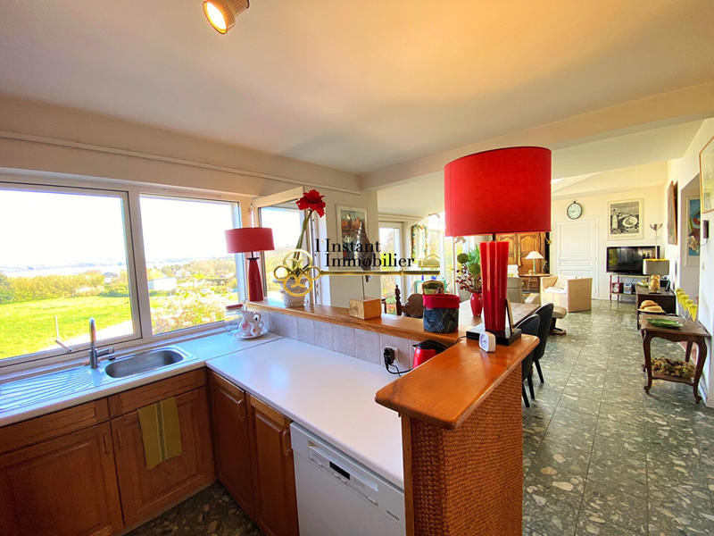 Maison - 190 m² - 8 pièces