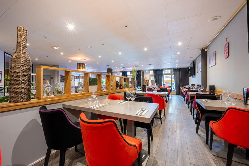 Local commercial - 306 m²