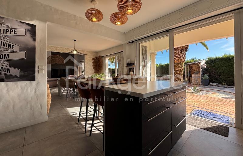 Maison - 246 m² - 6 pièces