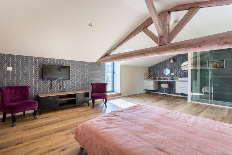 Maison - 480 m² - 19 pièces