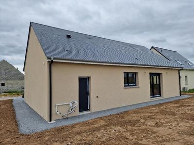 Maison - 90 m² - 5 pièces