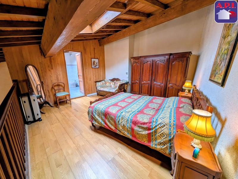 Maison - 171 m² - 6 pièces