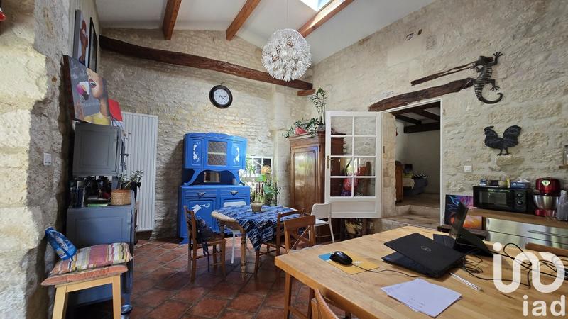 Maison - 203 m² - 6 pièces