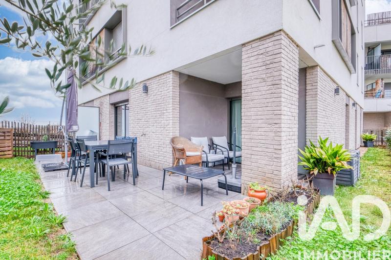 Appartement - 83 m² - 4 pièces