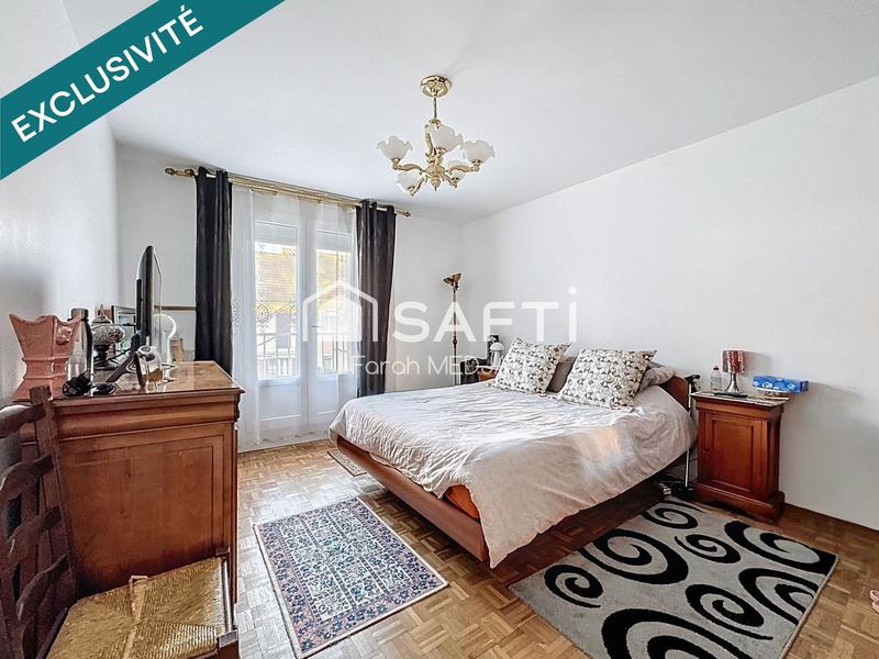 Maison - 141 m² - 9 pièces