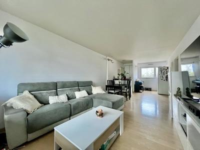 Appartement - 92 m² - 4 pièces