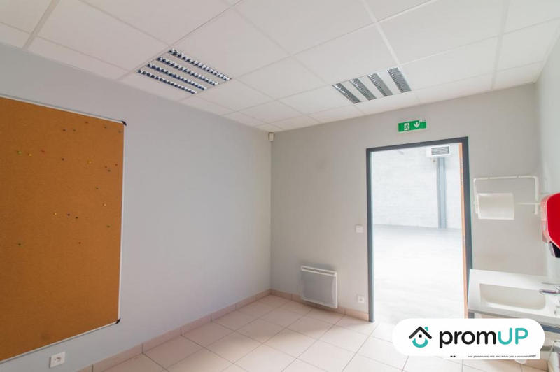 Local commercial - 595 m²