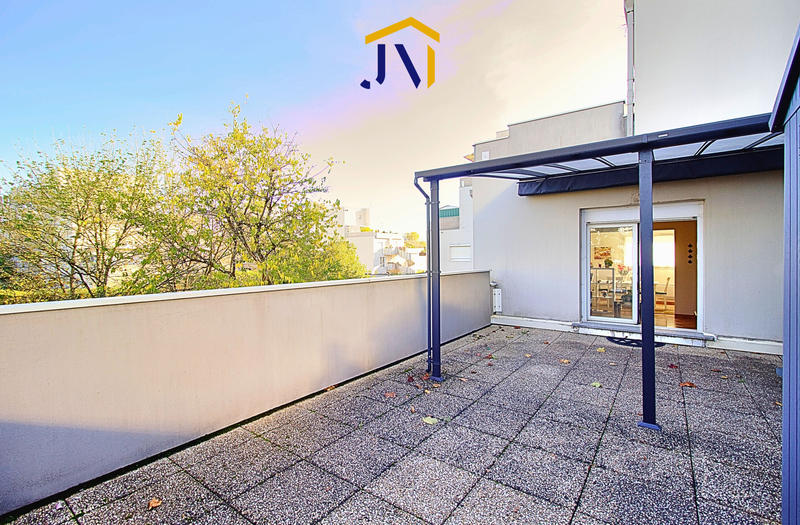 Appartement - 94 m² - 4 pièces