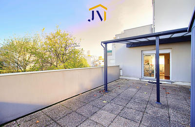 Appartement - 94 m² - 4 pièces