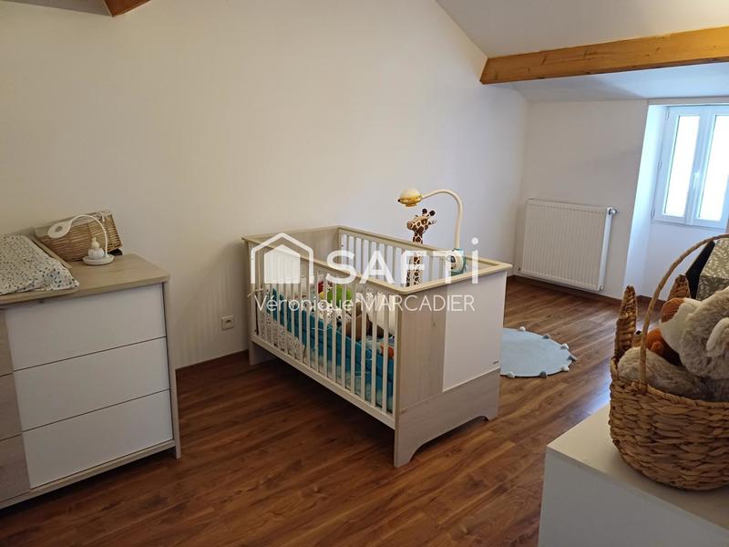 Maison - 140 m² - 5 pièces