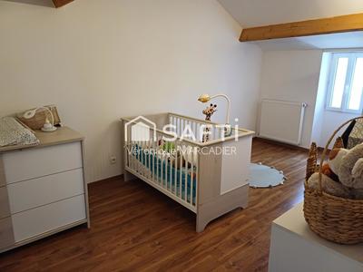 Maison - 140 m² - 5 pièces