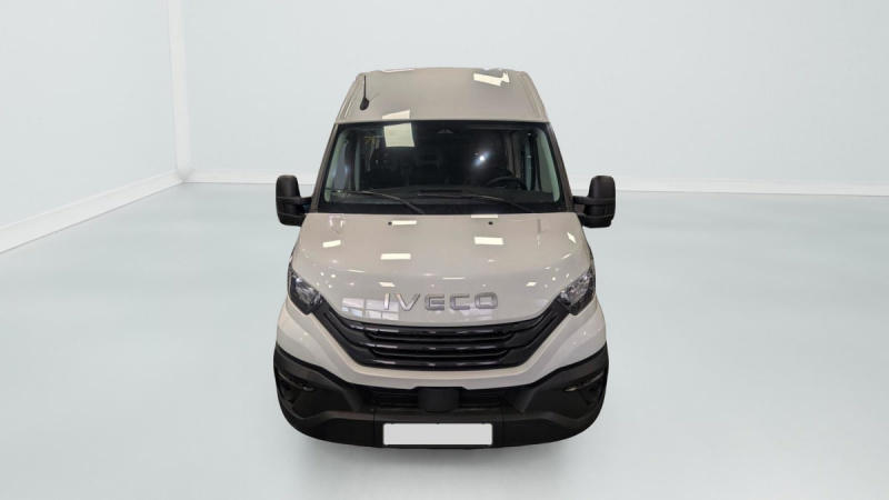 Iveco Daily Fourgon Fgn 35 s 14 Crv V12 H2 Q-Leaf Bvm6