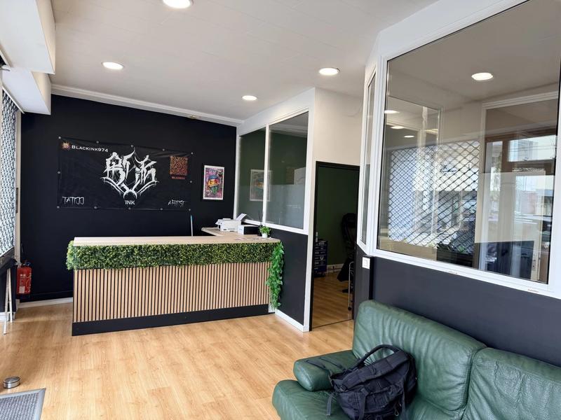 Bureau - 94 m² - 5 pièces