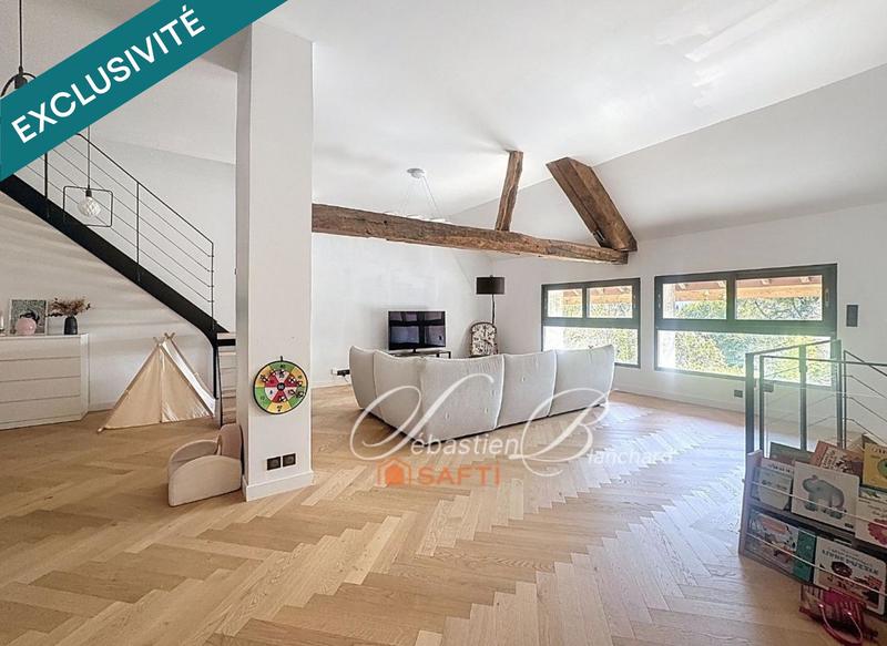 Maison - 269 m² - 8 pièces