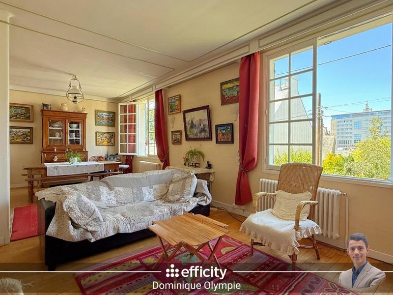 Maison - 193 m² - 7 pièces