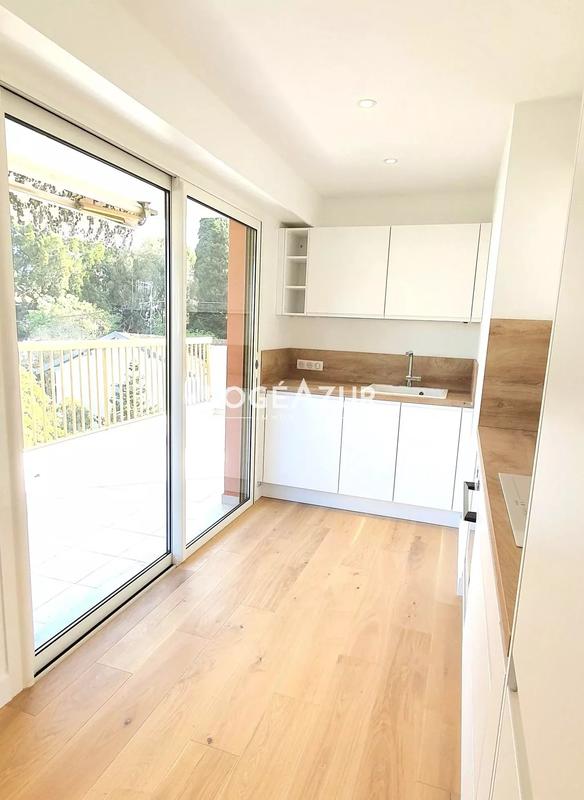 Appartement - 81 m² - 3 pièces