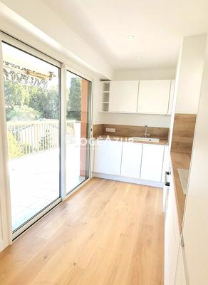 Appartement - 81 m² - 3 pièces