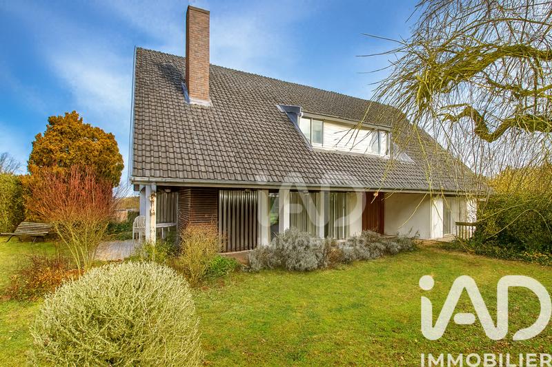 Maison - 223 m² - 8 pièces