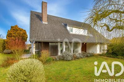 Maison - 223 m² - 8 pièces