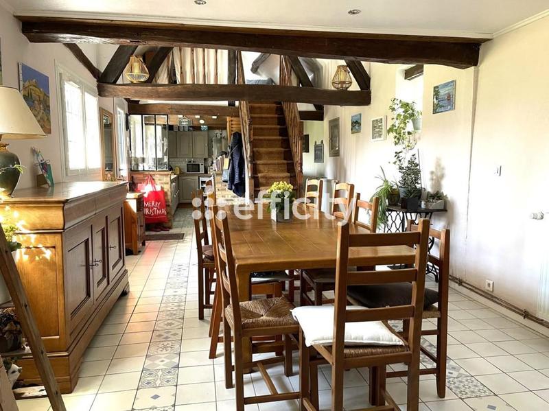 Maison ancienne - 182 m² - 8 pièces