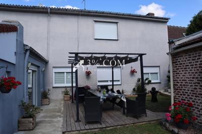 Maison - 204 m² - 8 pièces