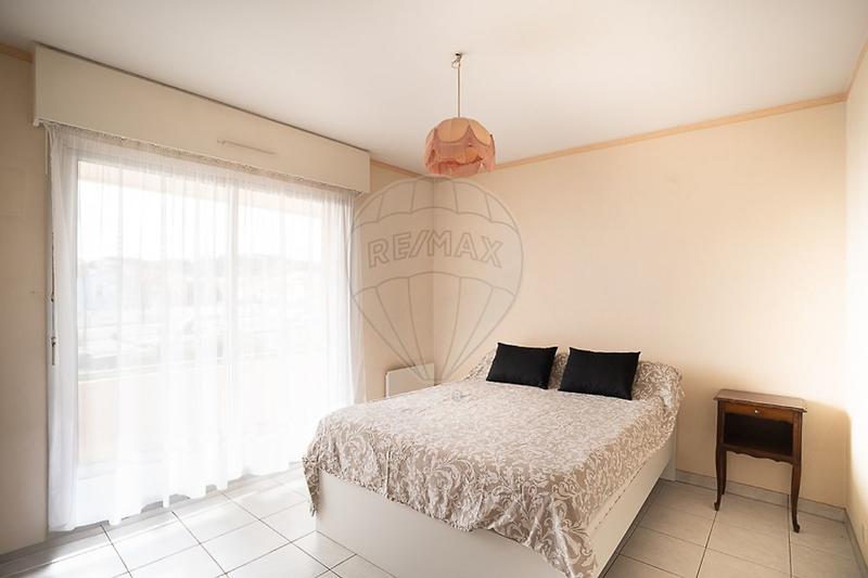 Appartement - 85 m² - 4 pièces