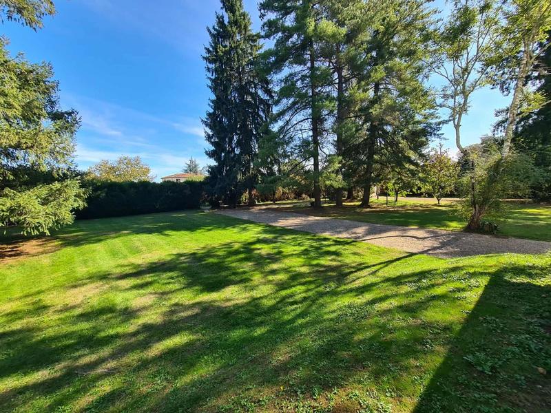 Maison - 170 m² - 8 pièces