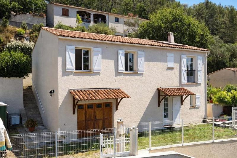 Maison - 106 m² - 5 pièces