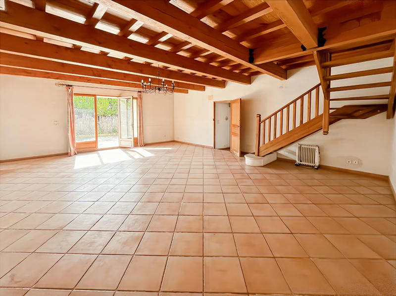 Maison - 370 m² - 8 pièces